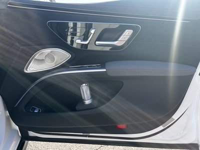 MERCEDES-BENZ EQS - 3