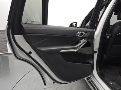 2024 BMW X7 — миниатюра 15