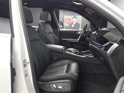 2024 BMW X7 — миниатюра 17