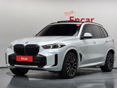 2025 BMW X5 — фото 1