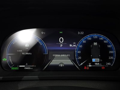 TOYOTA CROWN CROSSOVER - 8