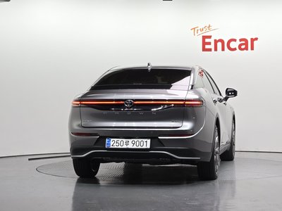 TOYOTA CROWN CROSSOVER - 3