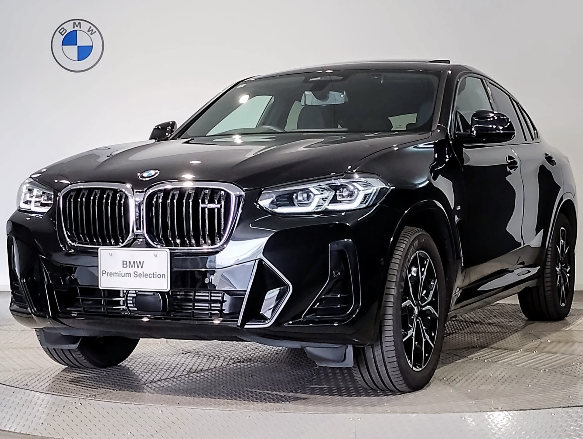 BMW X4 - View 1