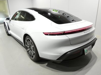PORSCHE TAYCAN - 2