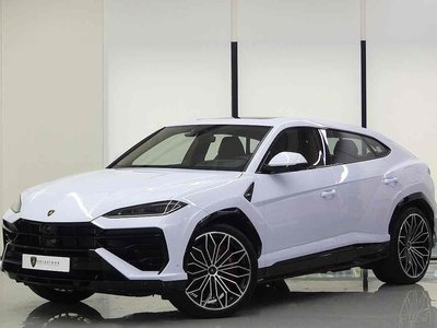 LAMBORGHINI URUS - 1