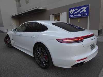 PORSCHE PANAMERA - 5