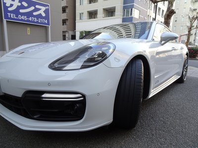 PORSCHE PANAMERA - 10
