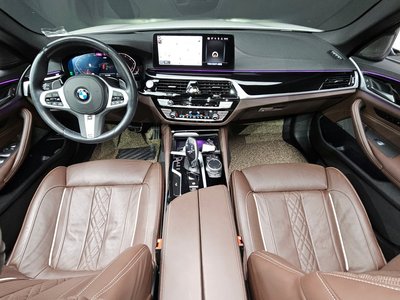 BMW 5 SERIES - 5