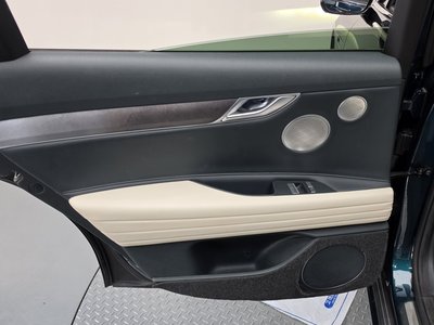 2022 Genesis ELECTRIFIED G80 (RG3) — миниатюра 15