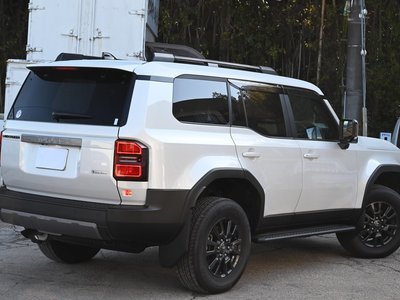 TOYOTA LAND CRUISER 250 - 7