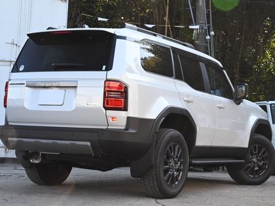 TOYOTA LAND CRUISER 250 - 3