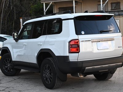 TOYOTA LAND CRUISER 250 - 8