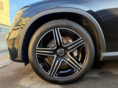 MERCEDES-BENZ GLC - 10