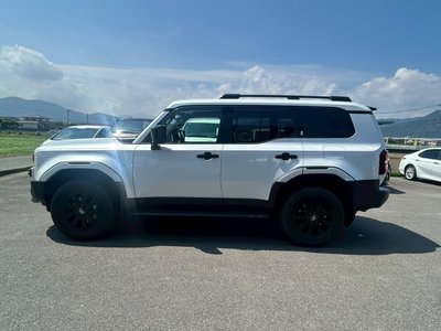 TOYOTA LAND CRUISER 250 - 2