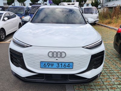 2025 AUDI Q6 E-TRON 照片 1