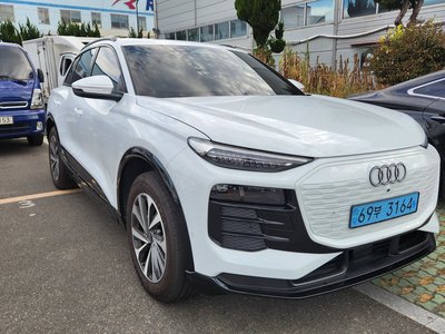2025 AUDI Q6 E-TRON 照片 4