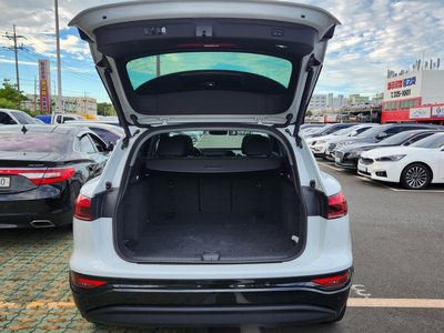 2025 AUDI Q6 E-TRON 照片 7