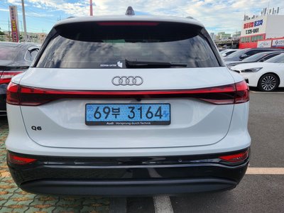 2025 AUDI Q6 E-TRON 照片 6