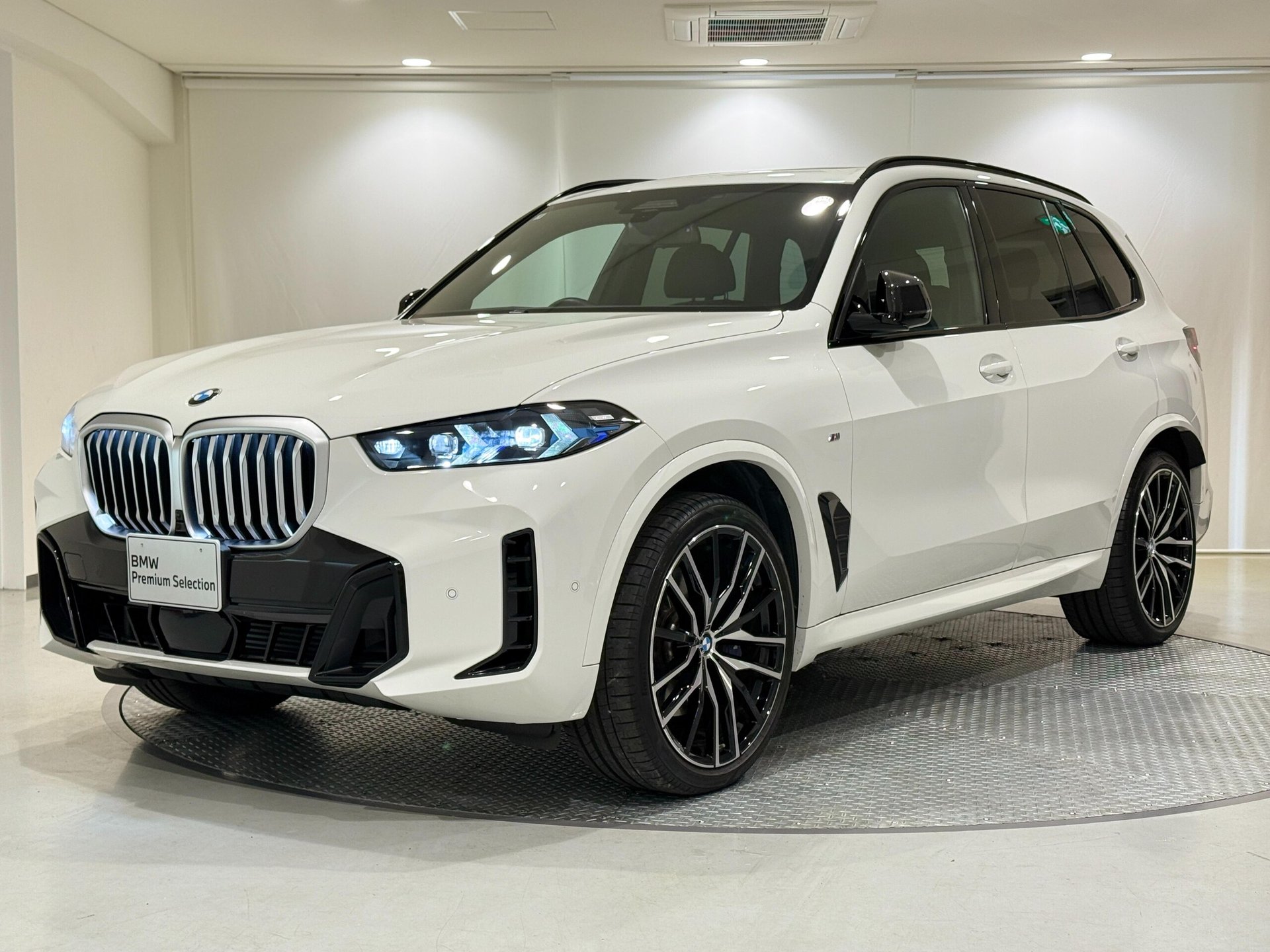 BMW X5 - View 1