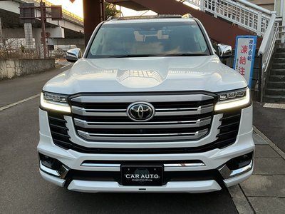 TOYOTA LAND CRUISER 300 - 2