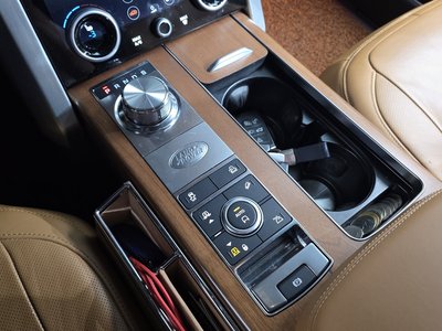 صورة 9 لـ 2018 LAND Rover RANGE ROVER