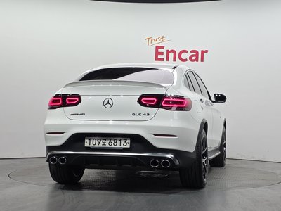 MERCEDES-BENZ GLC - 4