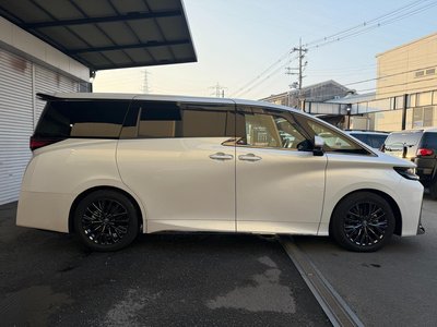 TOYOTA VELLFIRE - 8