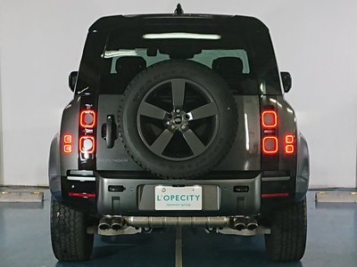 LAND ROVER DEFENDER - 7