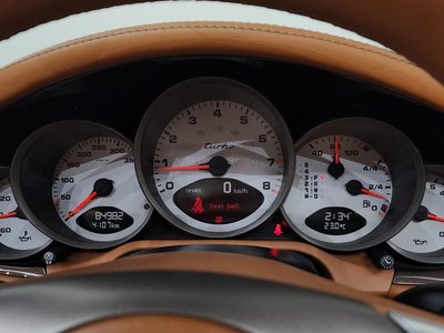 PORSCHE 911 - 8