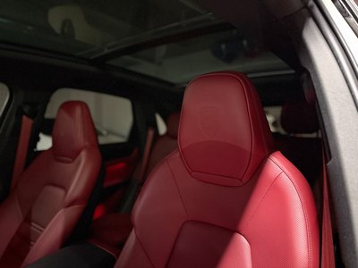 2023 Porsche CAYENNE — миниатюра 13