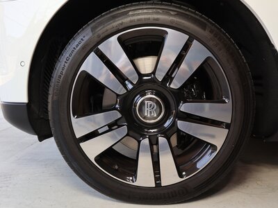 ROLLS-ROYCE CULLINAN - 3