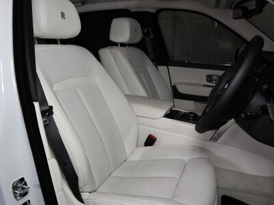 ROLLS-ROYCE CULLINAN - 7