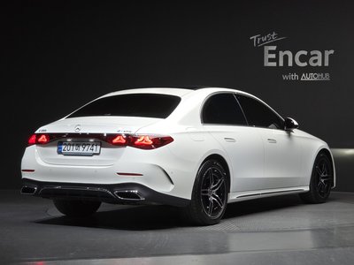 MERCEDES-BENZ E-CLASS - 3