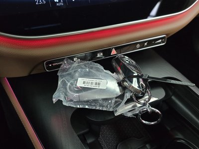 MERCEDES-BENZ E-CLASS - 9