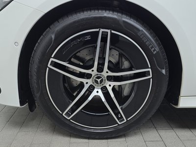 MERCEDES-BENZ E-CLASS - 6