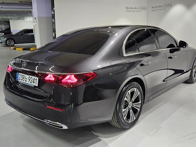 MERCEDES-BENZ E-CLASS - 3