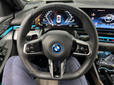 2025 BMW I5 — фото 6