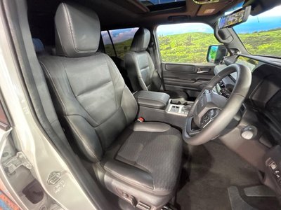TOYOTA LAND CRUISER 250 - 8