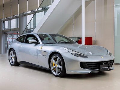 FERRARI GTC4 LUSSO - 9