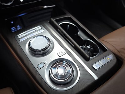 GENESIS G80 (RG3) - 9