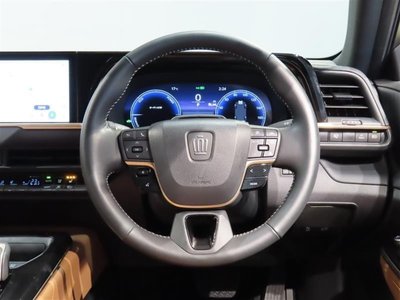 TOYOTA CROWN SPORT - 9