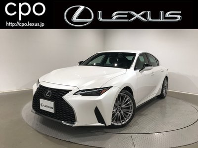 LEXUS IS