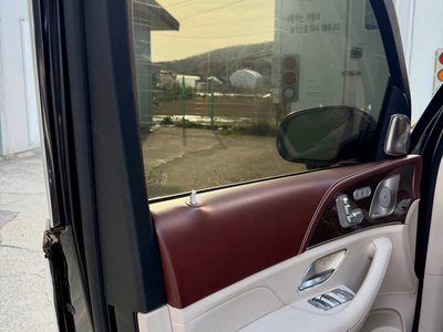 MERCEDES-BENZ GLS - 8