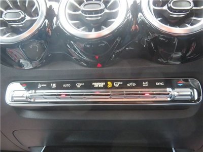 2023 Mercedes-BENZ GLB thumbnail 38