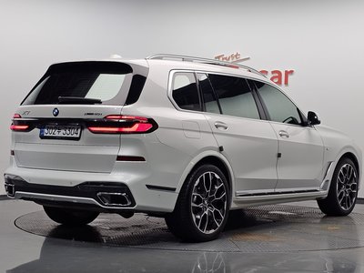 2024 BMW X7 — фото 2