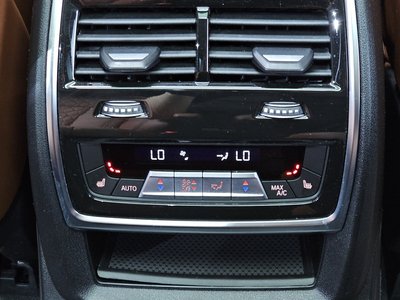 صورة مصغرة 31 لـ 2024 BMW X7