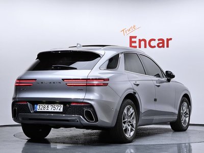 صورة 3 لـ 2021 Genesis GV70