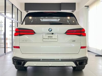 صورة 8 لـ 2025 BMW X5