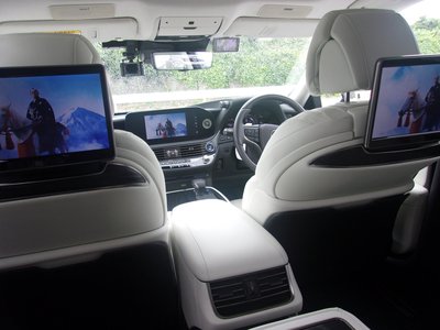 2022 Lexus LS — миниатюра 58