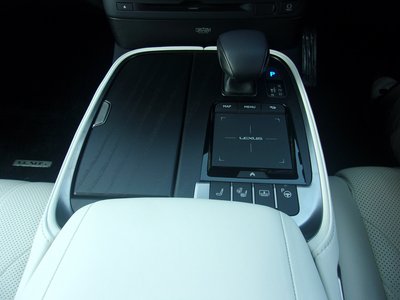 2022 Lexus LS — миниатюра 46